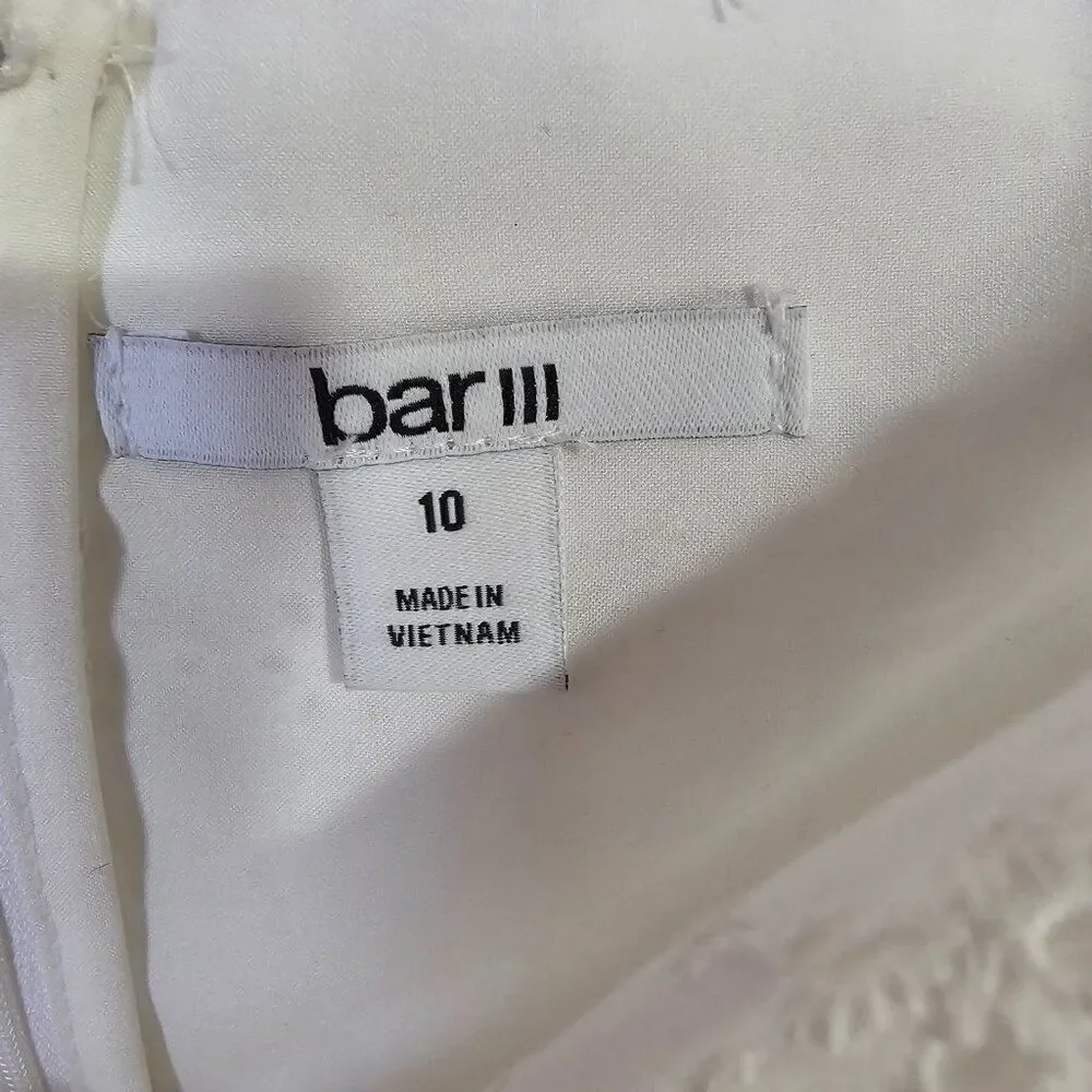 EUC LIKE NEW BAR III WHITE ANGLAISE FABRIC BOW TIE FRONT WHITE DRESS SIZE 10 / M